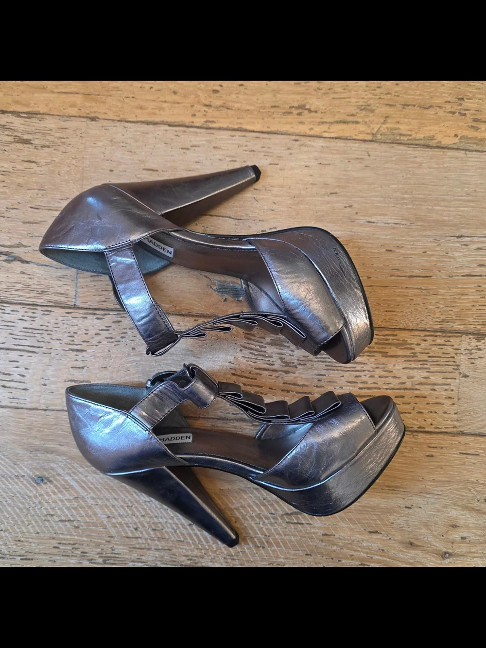 2008 Vintage Steve Madden Leather 'Rufles' Metallic Platform Heels glam mcbling